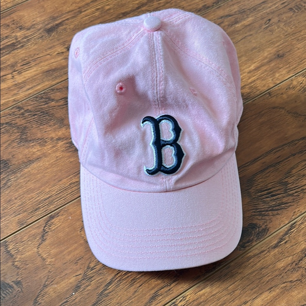 Adjustable Women’s ‘47 Boston Red Sox Baseball Cap